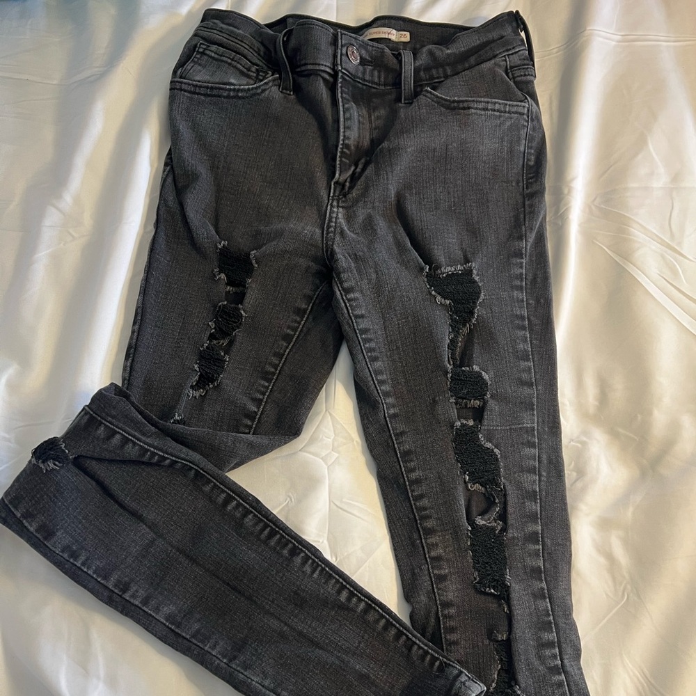 Levi's Black Distressed Skinny Jeans
